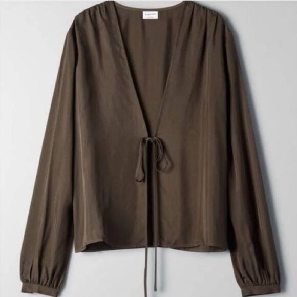 Aritzia Babaton Lovett blouse size small - Picture 1 of 10